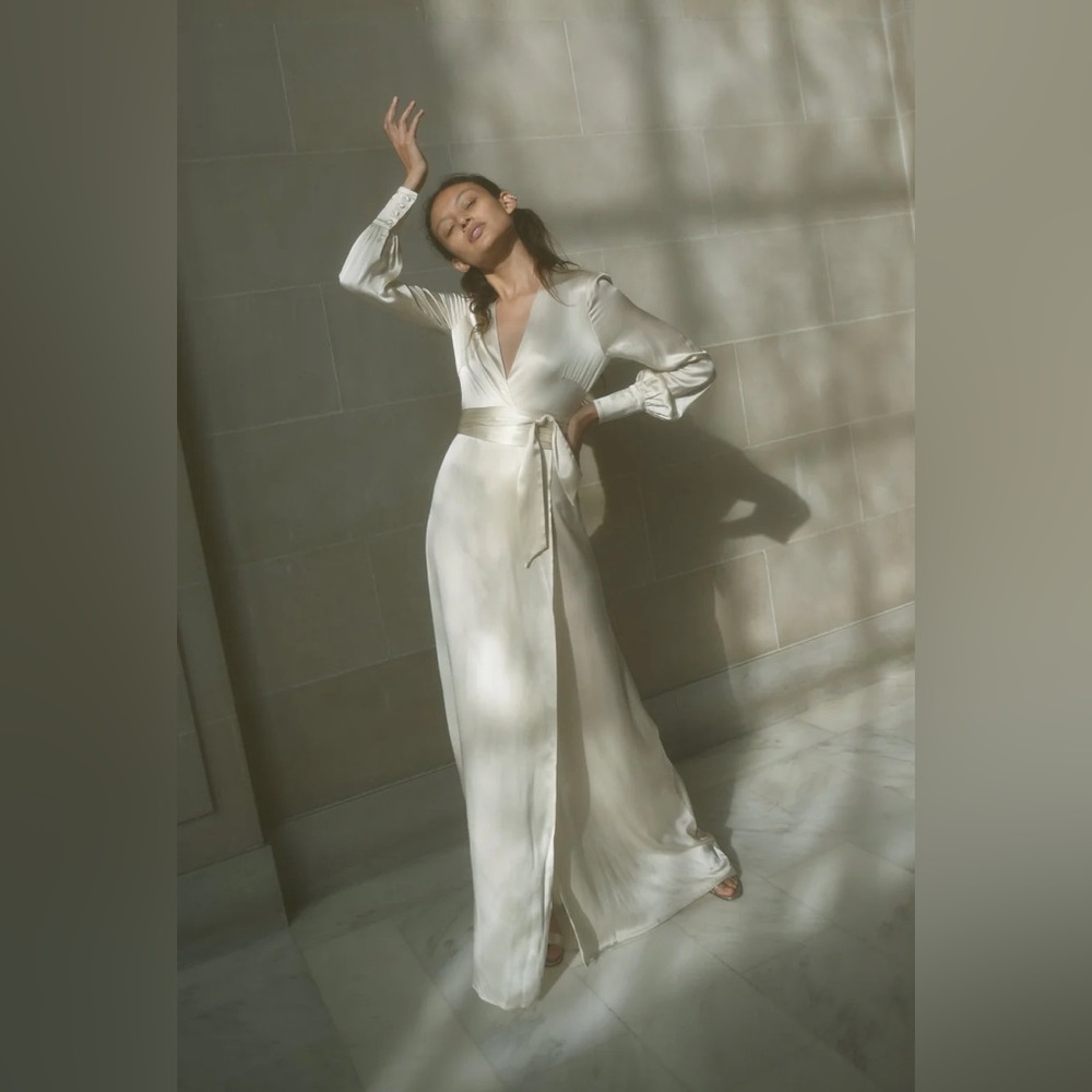 Kamperett Adelaide Gown Dress Ivory Silk Large Full Bust